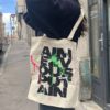 EMA XP - TOTE BAG AIMEZ VOUS PUTAIN REHAUSSE SPRAY – Image 3