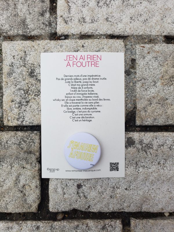 EMA XP - CARTEL BADGE -  J'EN AI RIEN À FOUTRE JAUNE
